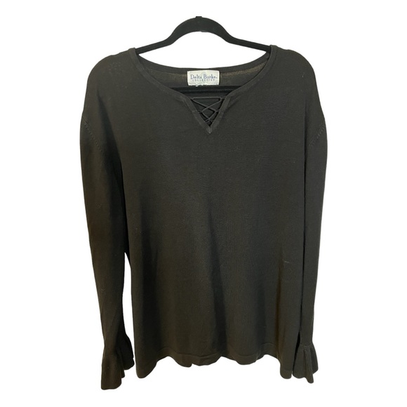 A Delta Burke Black Sweater - Picture 2 of 6